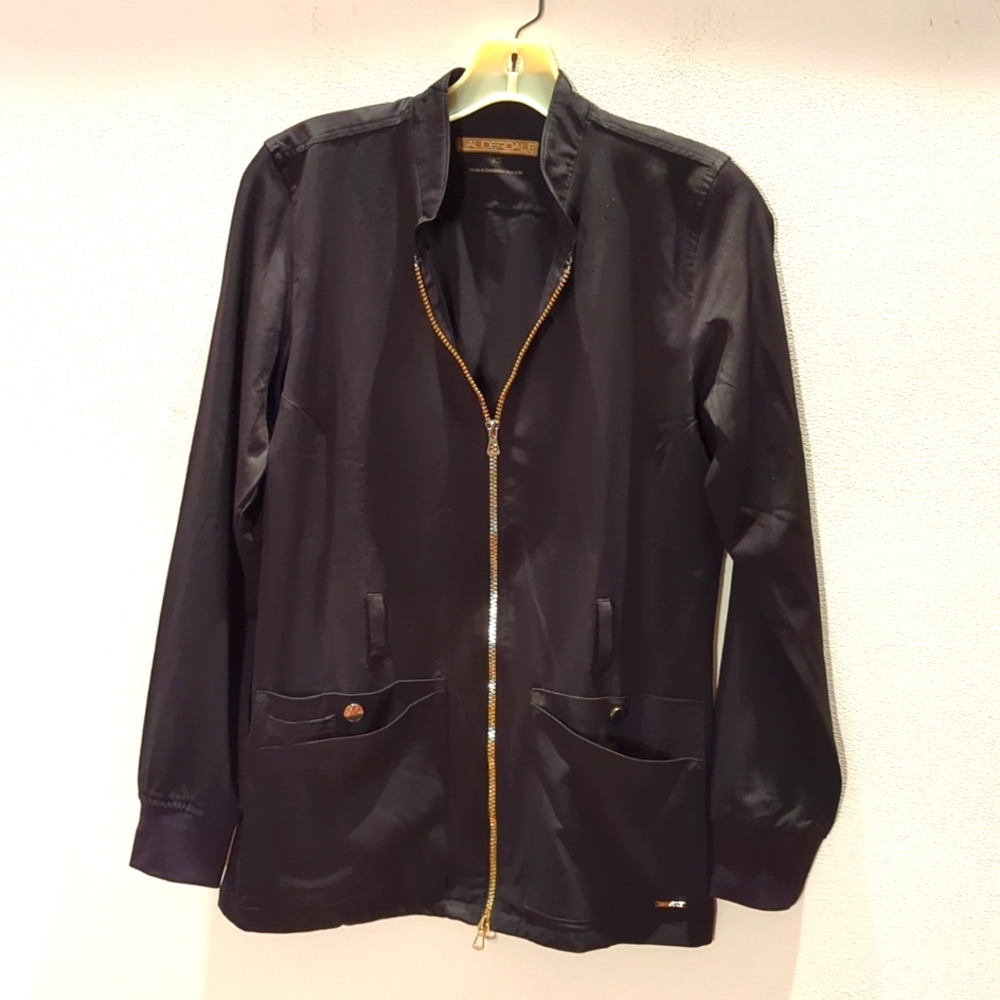 Vintage Lauderdale jacket w/ gold zipper trim, excellent condition! Sz xs